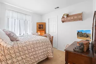 29890 Berkshire, Castaic, CA 91384 - Photo 18