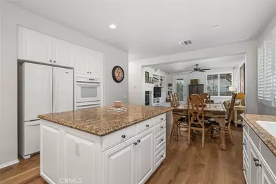 25730 Hawthorne Place, Stevenson Ranch, CA 91381 - Photo 12
