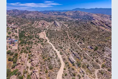 10367 Escondido Canyon, Agua Dulce, CA 91390 - Photo 14