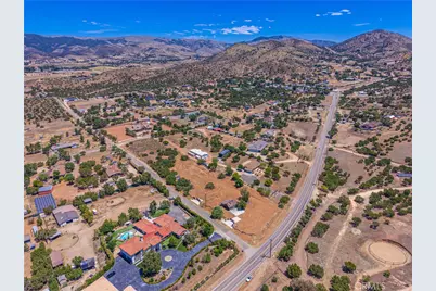 10367 Escondido Canyon, Agua Dulce, CA 91390 - Photo 12