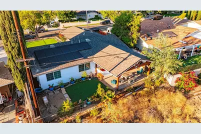 19776 Merryhill Street, Canyon Country, CA 91351 - Photo 2