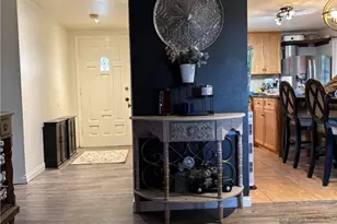 19776 Merryhill St, Canyon Country, CA 91351 - Photo 6