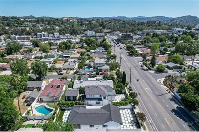 5412 Fallbrook Avenue, Woodland Hills, CA 91367 - Photo 32