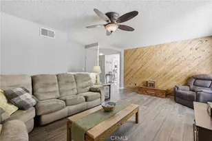 28003 Urbandale Ave, Saugus, CA 91350 - Photo 4