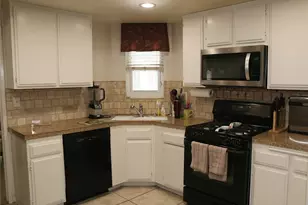 15816 Cindy Ct, Canyon Country, CA 91387 - Photo 12