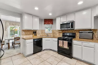 15816 Cindy Court, Canyon Country, CA 91387 - Photo 16