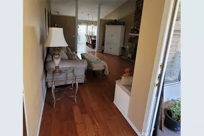 31329 Tobiah Place, Castaic, CA 91384 - Photo 6