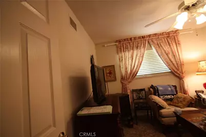 13173 Chesterwood, Sylmar, CA 91342 - Photo 30