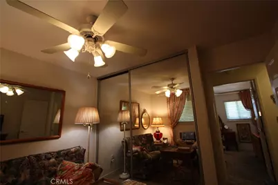 13173 Chesterwood, Sylmar, CA 91342 - Photo 32