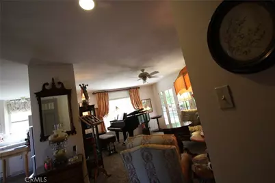 13173 Chesterwood, Sylmar, CA 91342 - Photo 10