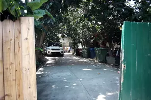 1127 N Commonwealth Ave, Los Angeles, CA 90029 - Photo 4