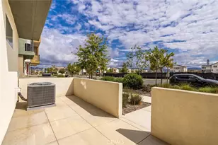 27562 Sparrow Ct, Valencia, CA 91381 - Photo 8
