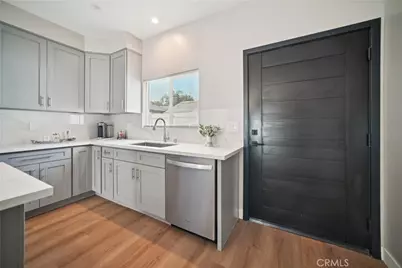 8434 Oakdale Avenue, Winnetka, CA 91306 - Photo 34