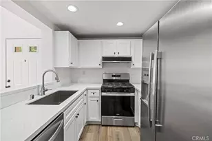 24125 Del Monte Dr., Valencia, CA 91355 - Photo 12