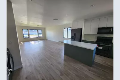 9033 Lindley Avenue, Northridge, CA 91325 - Photo 8