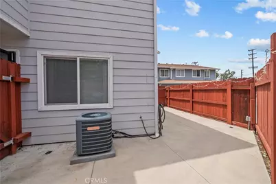 14552 Foothill, Sylmar, CA 91342 - Photo 20