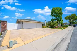 2934 Globe Ave, Thousand Oaks, CA 91360 - Photo 4