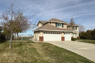 5739 Avenida Entrada, Palmdale, CA 93551 - Photo 1