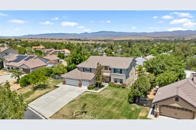 5739 Avenida Entrada, Palmdale, CA 93551 - Photo 52