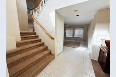 5739 Avenida Entrada, Palmdale, CA 93551 - Photo 4