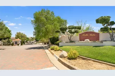5739 Avenida Entrada, Palmdale, CA 93551 - Photo 56