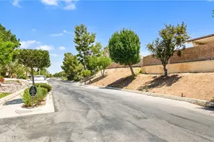 5739 Avenida Entrada, Palmdale, CA 93551 - Photo 54