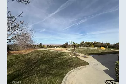 5739 Avenida Entrada, Palmdale, CA 93551 - Photo 22