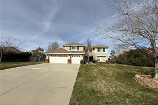 5739 Avenida Entrada, Palmdale, CA 93551 - Photo 2