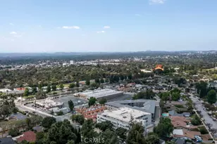 1015 N Michillinda, Pasadena, CA 91107 - Photo 24