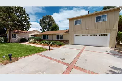 5430 Woodlake Avenue, Woodland Hills, CA 91367 - Photo 2