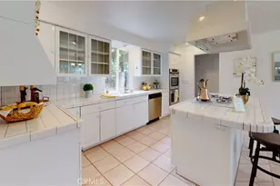 5430 Woodlake Ave, Woodland Hills, CA 91367 - Photo 4