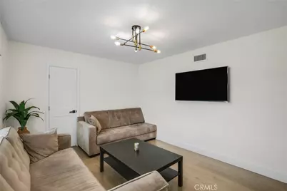 8064 Crosnoe, Panorama City, CA 91402 - Photo 14
