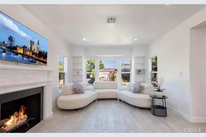 1657 S Garth Ave, Los Angeles, CA 90035 - Photo 2