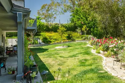 24537 Peachland Avenue, Newhall, CA 91321 - Photo 36