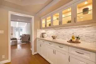 4200 Gayle Dr, Tarzana, CA 91356 - Photo 14