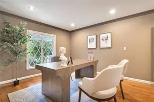 4200 Gayle Dr, Tarzana, CA 91356 - Photo 28