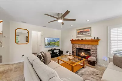 22416 Cardiff, Saugus, CA 91350 - Photo 6