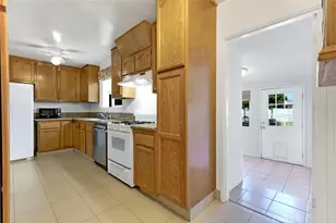 6444 Satsuma Ave, North Hollywood, CA 91606 - Photo 12