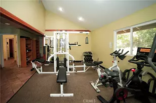 7101 Farralone Ave, Canoga Park, CA 91303 - Photo 30