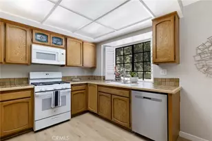 18424 Lemarsh, Northridge, CA 91325 - Photo 12