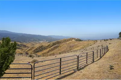 30668 1/2 Tick Canyon Rd, Canyon Country, CA 91387 - Photo 42