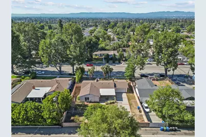 18427 San Fernando Mission, Porter Ranch, CA 91326 - Photo 30
