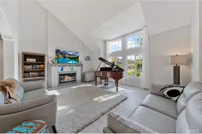 1312 Dubonnet Court, Oak Park, CA 91377 - Photo 4