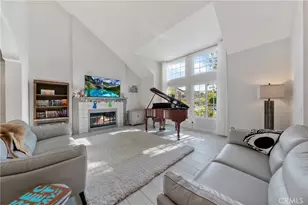1312 Dubonnet Ct, Oak Park, CA 91377 - Photo 4