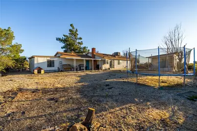 20539 E Avenue R, Palmdale, CA 93591 - Photo 36