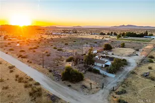 20539 E Ave R, Palmdale, CA 93591 - Photo 1