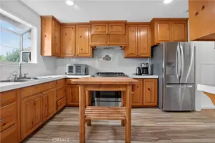9388 Dorrington Pl, Arleta, CA 91331 - Photo 16