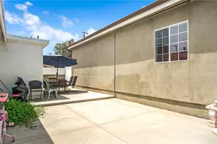 7945 Woodman Ave, Panorama City, CA 91402 - Photo 40