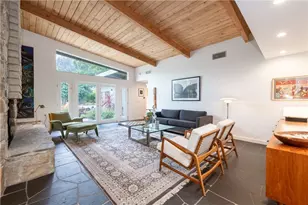 4135 Meadowridge Pl, Encino, CA 91436 - Photo 4