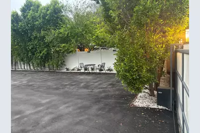 8731 Topanga Cyn. Blvd., West Hills, CA 91304 - Photo 12